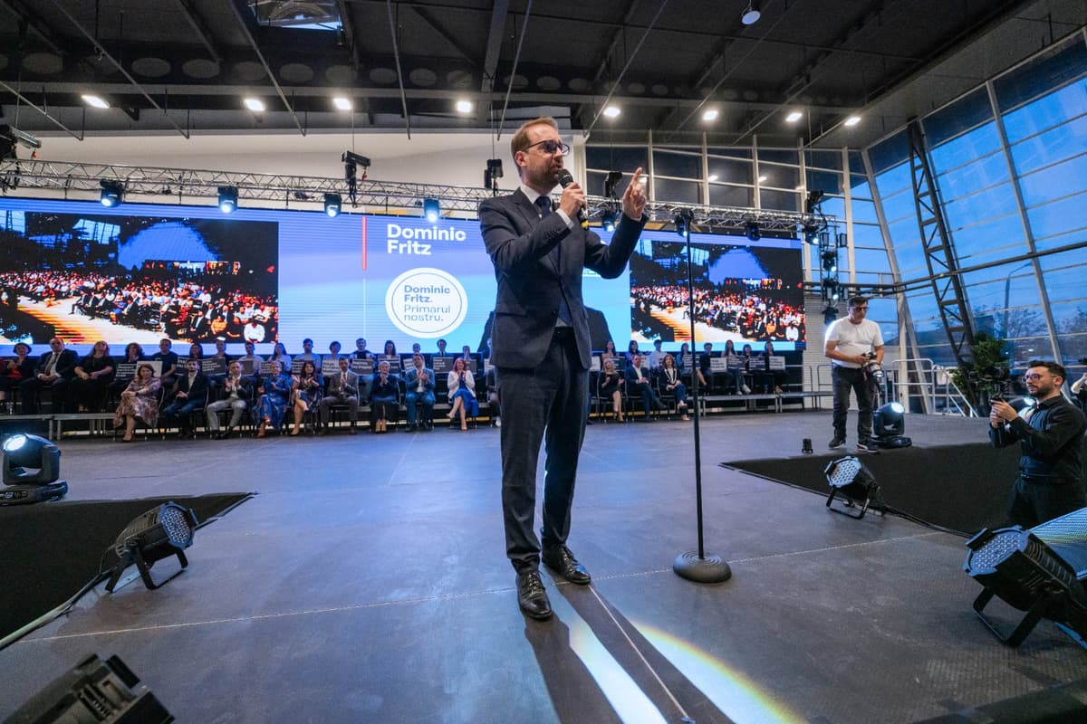 Dominic Fritz susținând candidatura lui Nicușor Dan